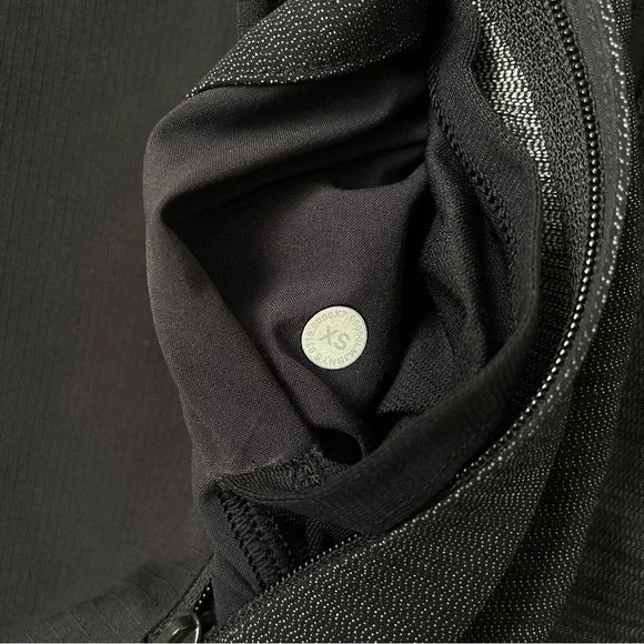 Lululemon Men’s License to Train Track Jacket - Picture 4 of 9